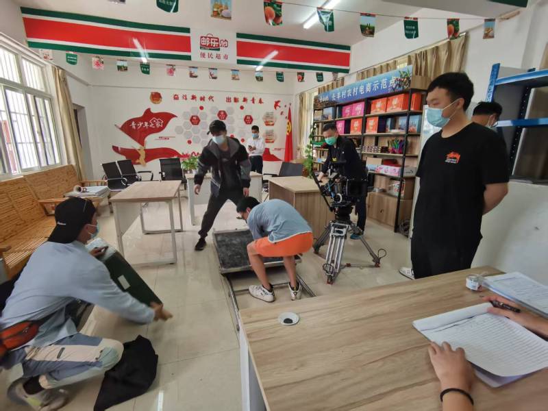 长洲区广告片拍摄公司：极简主义践行者，少即是多的视觉哲学